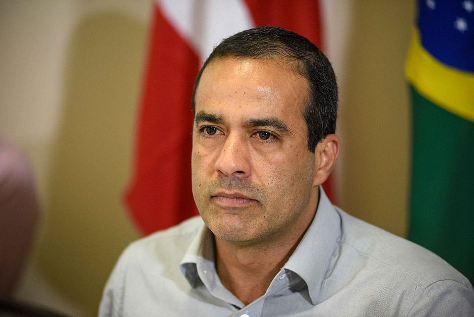 Imagem de Bruno Reis lamenta atos e diz que invasões em Brasília são inadmissíveis