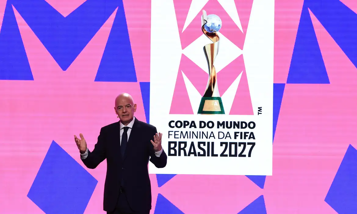 Imagem de FIFA lança marca da Copa do Mundo Feminina de 2027 em evento no Rio de Janeiro