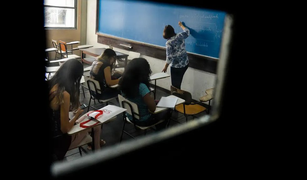 Imagem de Reajuste da mensalidade escolar deve subir até 10%, o dobro da inflação prevista para 2024