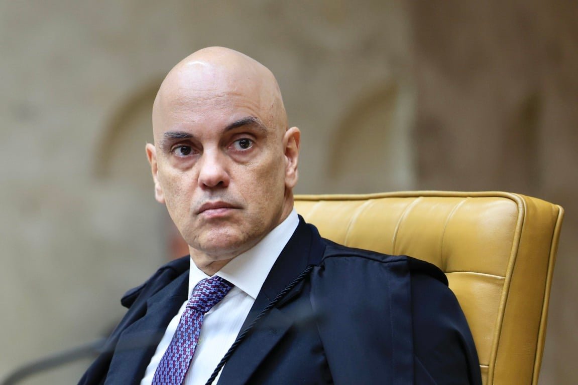Imagem de Estadão demite fotógrafo que flagrou Moraes praticando gesto obsceno em estádio