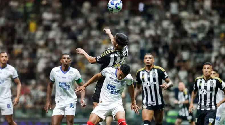Imagem de Com Hulk "quinhentão" e golaço, Atlético-MG atropela Bahia e se afasta do Z-4