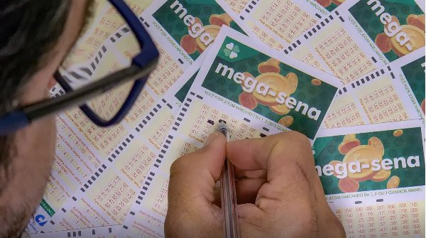 Imagem de Mega-Sena sorteia nesta sexta-feira prêmio acumulado em R$ 25 milhões