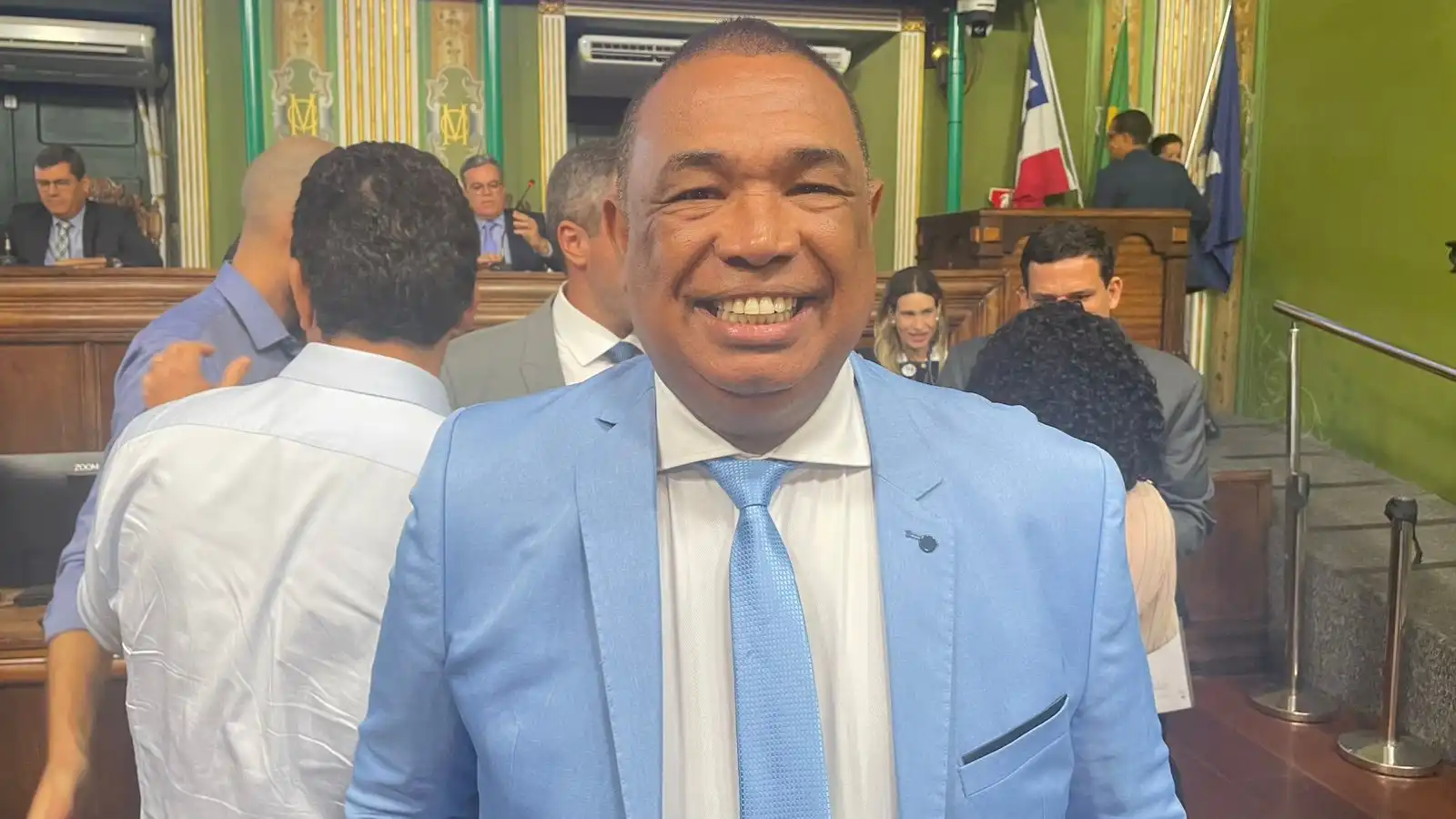 Imagem de Sandro Bahiense retorna à Câmara de Salvador e promete reforçar trabalho nas comunidades