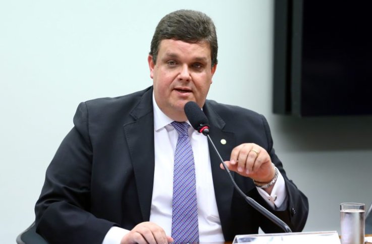 Imagem de Lula convida Wolney Queiroz para assumir Ministério da Previdência após demissão de Lupi