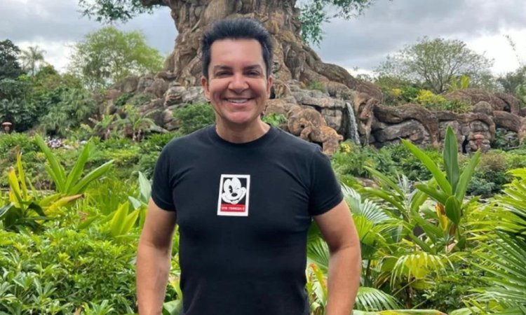 Imagem de Cantor gospel Regis Danese recebe alta após sofrer acidente: ‘Deus não me desamparou’