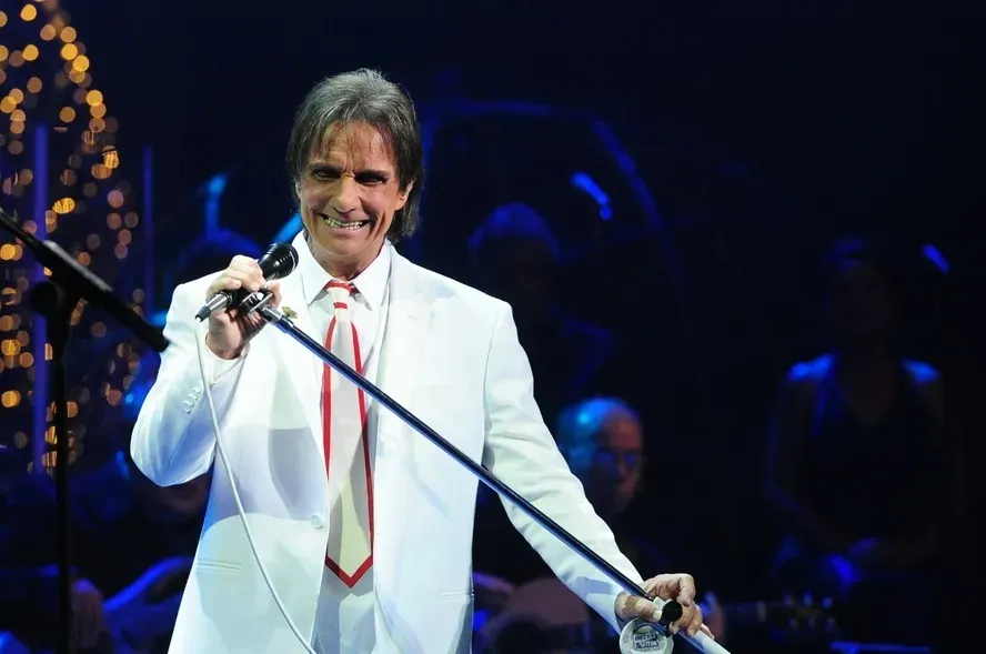 Imagem de Bruno Reis anuncia show de Roberto Carlos durante programação de final de ano em Salvador