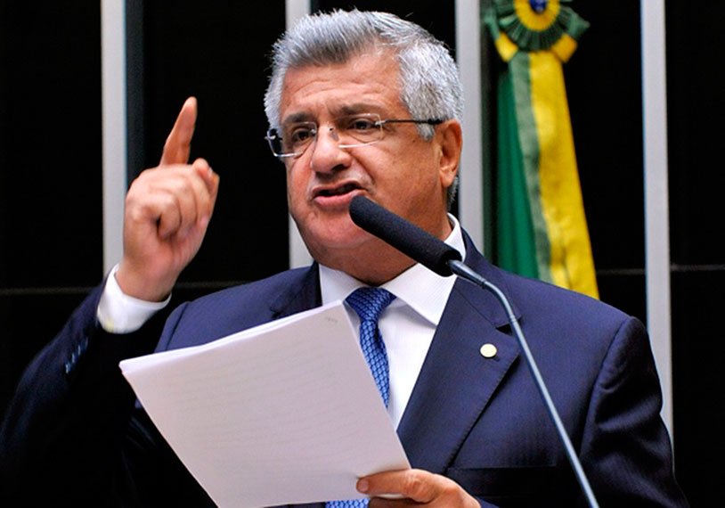 Imagem de Bacelar apresenta projeto que revoga Novo Ensino Médio