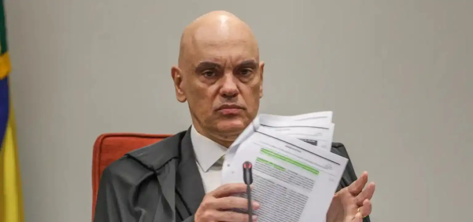 Imagem de JustiçaMoraes valida acordo que suspende parcialmente ação penal contra deputado investigado pelos atos de 8 de Janeiro