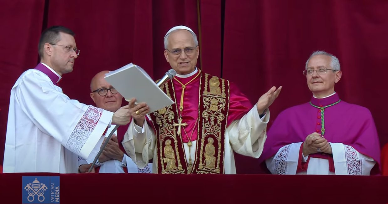 Imagem de Robert Prevost é eleito o primeiro papa americano da história e assume nome Leão 14