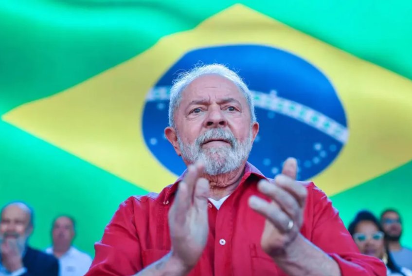 Imagem de Preço da gasolina chega a R$ 8,40 no primeiro dia do governo Lula