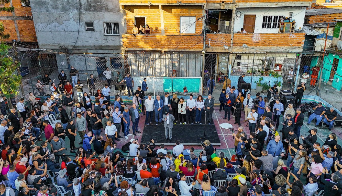 Imagem de Visita de Lula e Janja à Favela do Moinho foi articulada com ONG ligada ao PCC, aponta reportagem