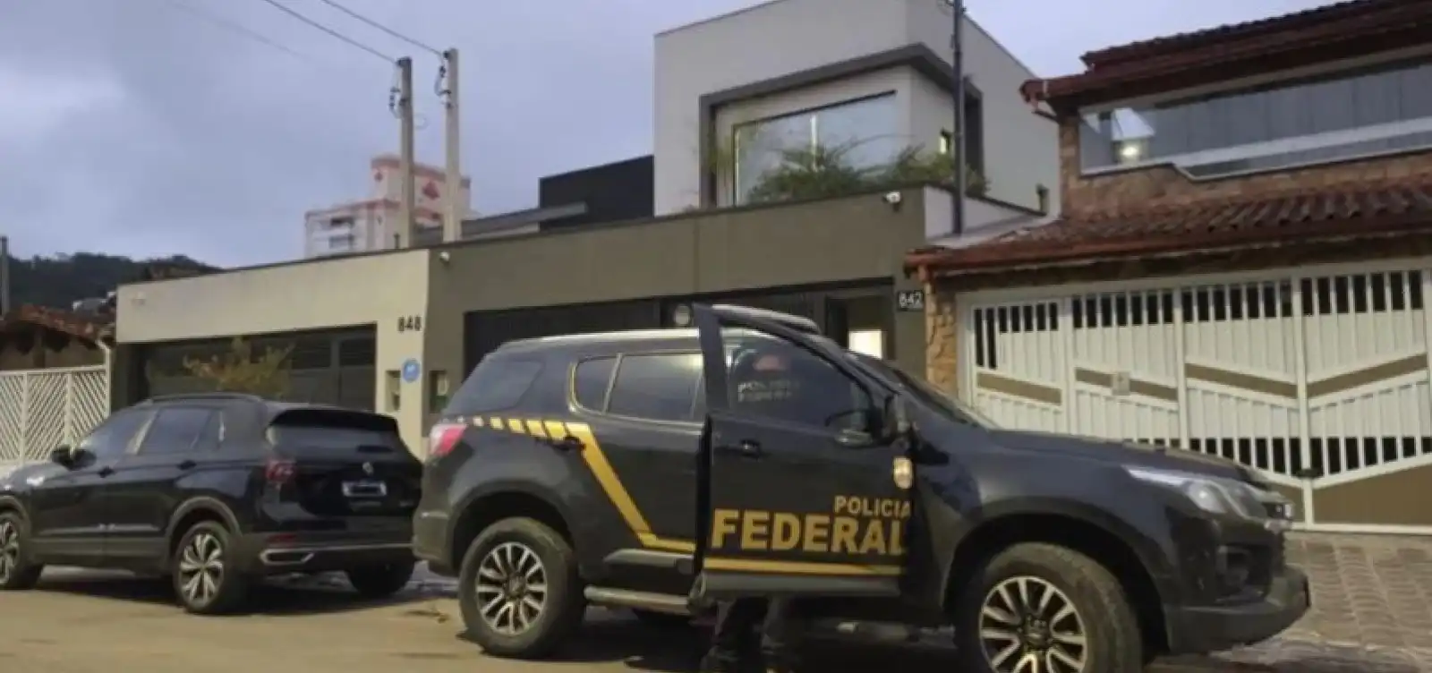 Imagem de PF deflagra operação contra lavagem de dinheiro e prende secretária sancionada pelos EUA