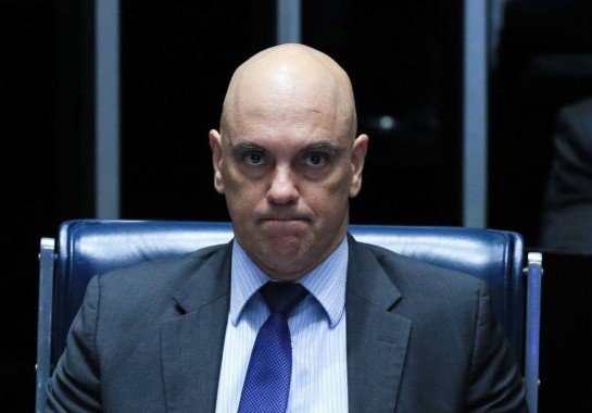 Imagem de Para auxiliares de Lula, Moraes deveria reavaliar viagens aos EUA
