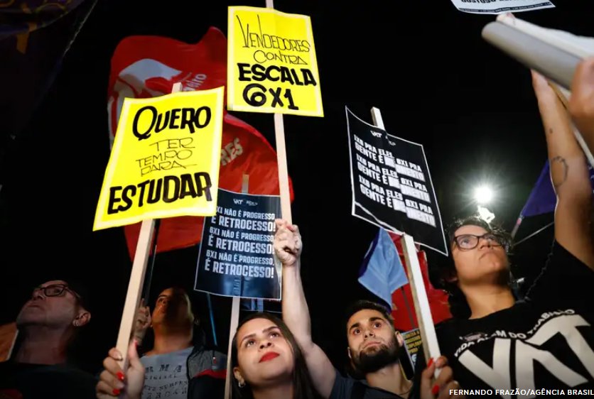 Imagem de Levantamento revela que jovens brasileiros tendem a deixar a esquerda com o avanço da idade