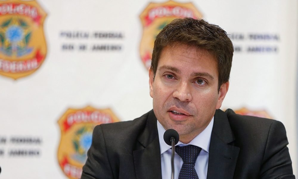 Imagem de Operação da PF mira deputado Ramagem e policiais federais por grampos ilegais na Abin