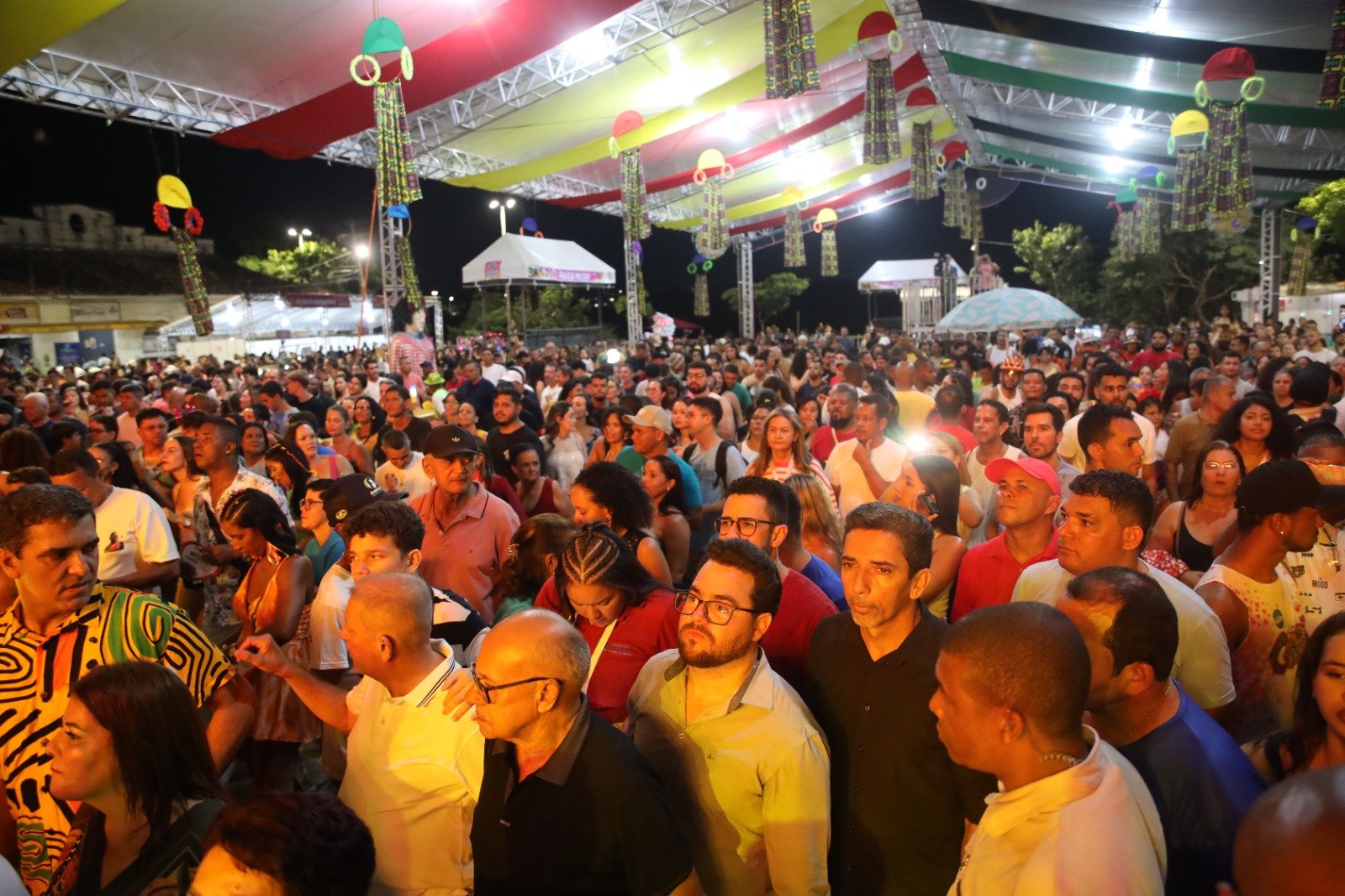 Imagem de Em Barreiras, Governo do Estado abre os festejos carnavalescos do interior da Bahia