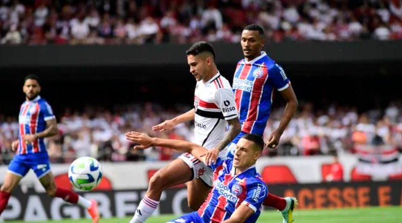 Imagem de Marcos Felipe para o ataque do São Paulo, que empata com o Bahia em casa
