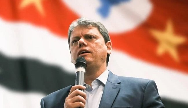 Imagem de Tarcísio de Freitas é diagnosticado com Covid-19
