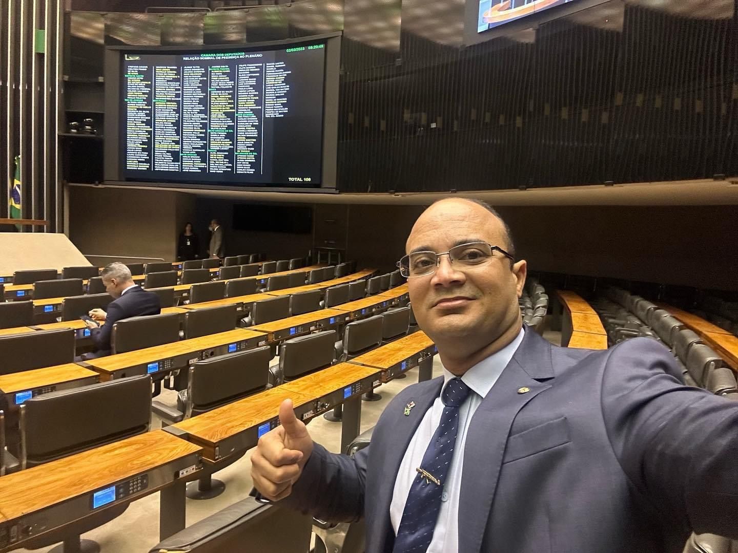 Imagem de Capitão Alden assina pedido para instalação de comissão para investigar bloqueio de passagem de água no Nordeste