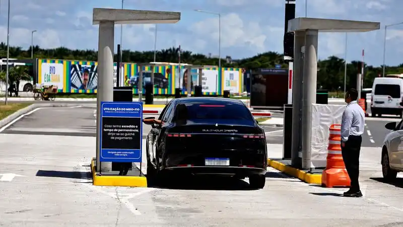 Imagem de Projeto que proíbe cobrança de taxa em área do Aeroporto de Salvador avança na Câmara