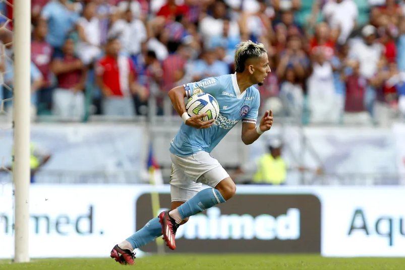 Imagem de Flamengo corre riscos mas vence o Bahia, que tem dois jogadores expulsos