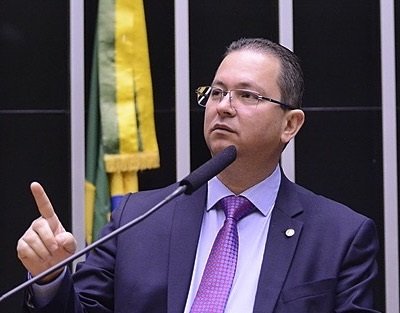 Imagem de Deputado baiano se posiciona contra PL da Censura que tramita na Câmara Federal