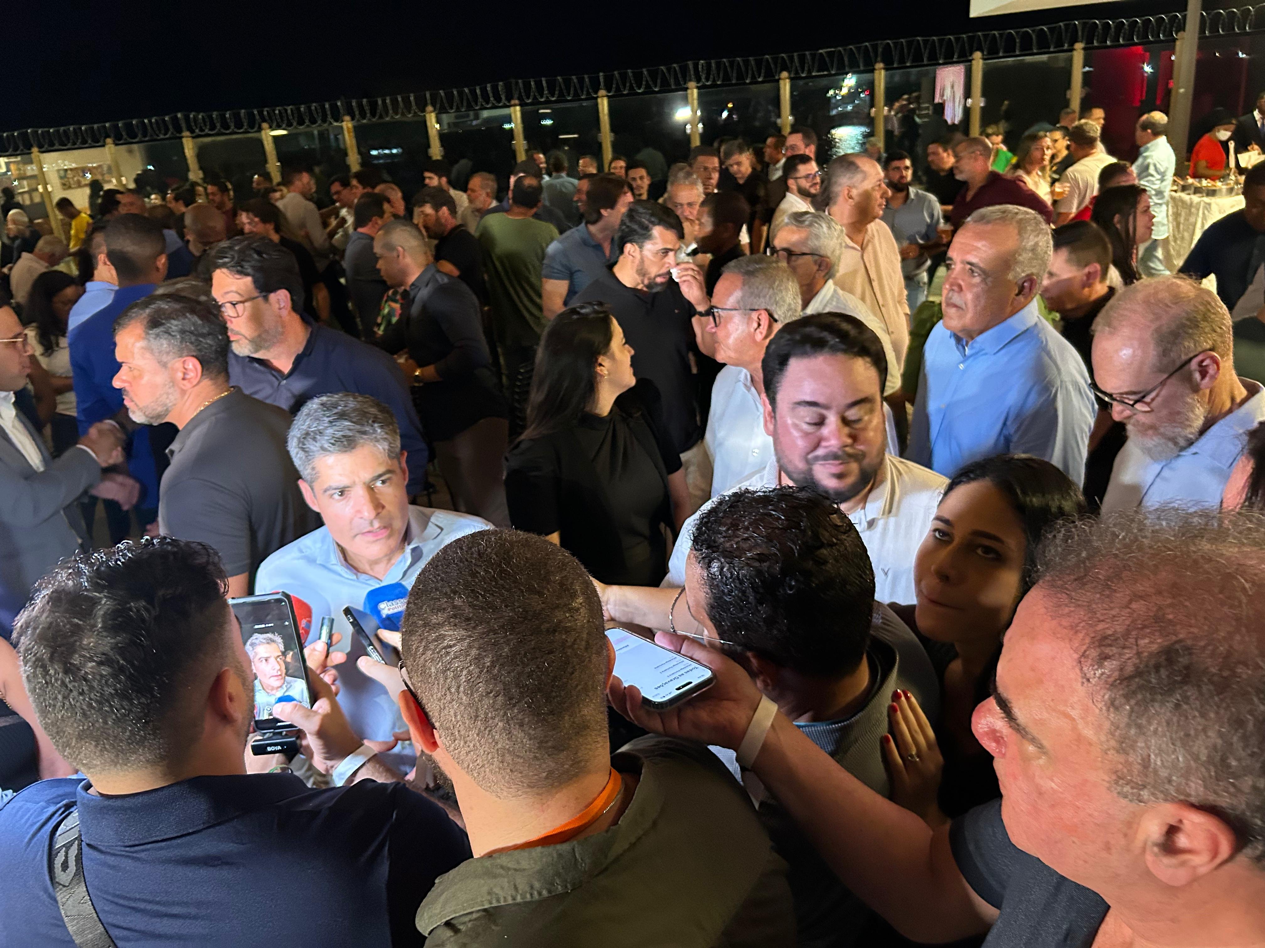 Imagem de ACM Neto reúne líderes de 50 cidades baianas em confraternização de final de ano