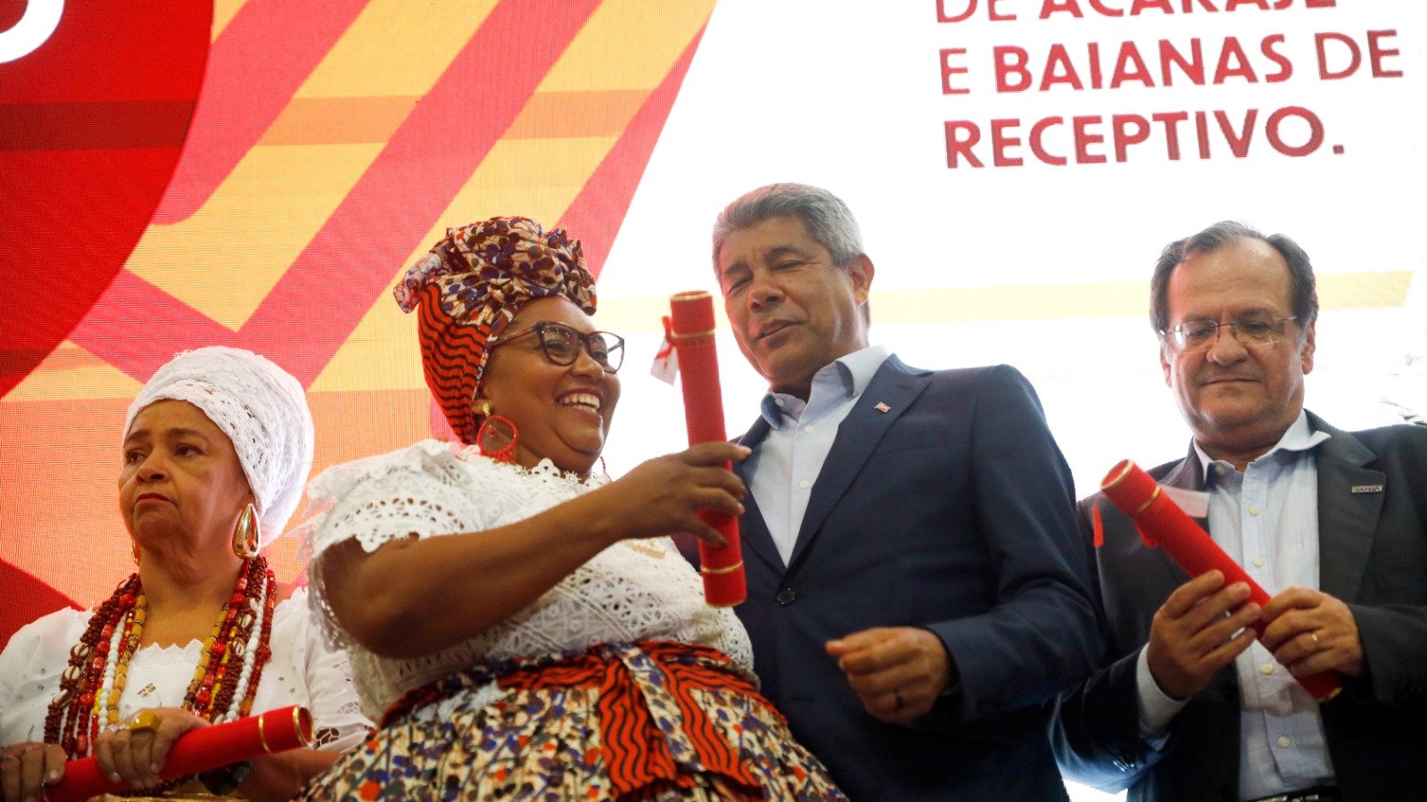 Imagem de Baianas de acarajé e de receptivo recebem certificado de capacitação do Governo do Estado