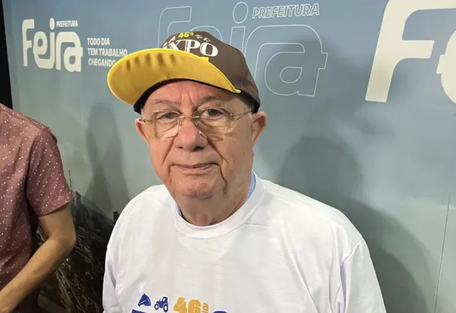 Imagem de Zé Ronaldo faz convite a Jerônimo para a ExpoFeira em Feira de Santana