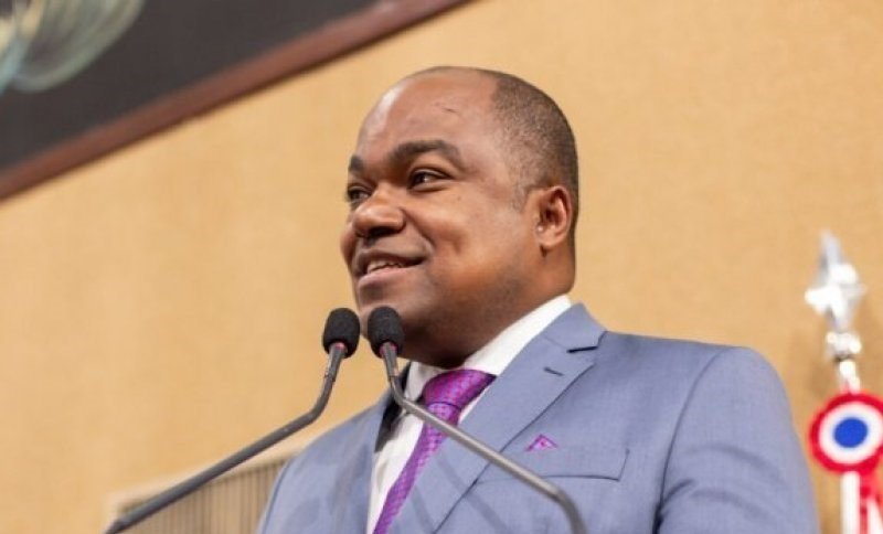 Imagem de Samuel Júnior questiona silêncio de políticos após divulgação de que membro da esquerda seria o mandante do assassinato de Marielle Franco