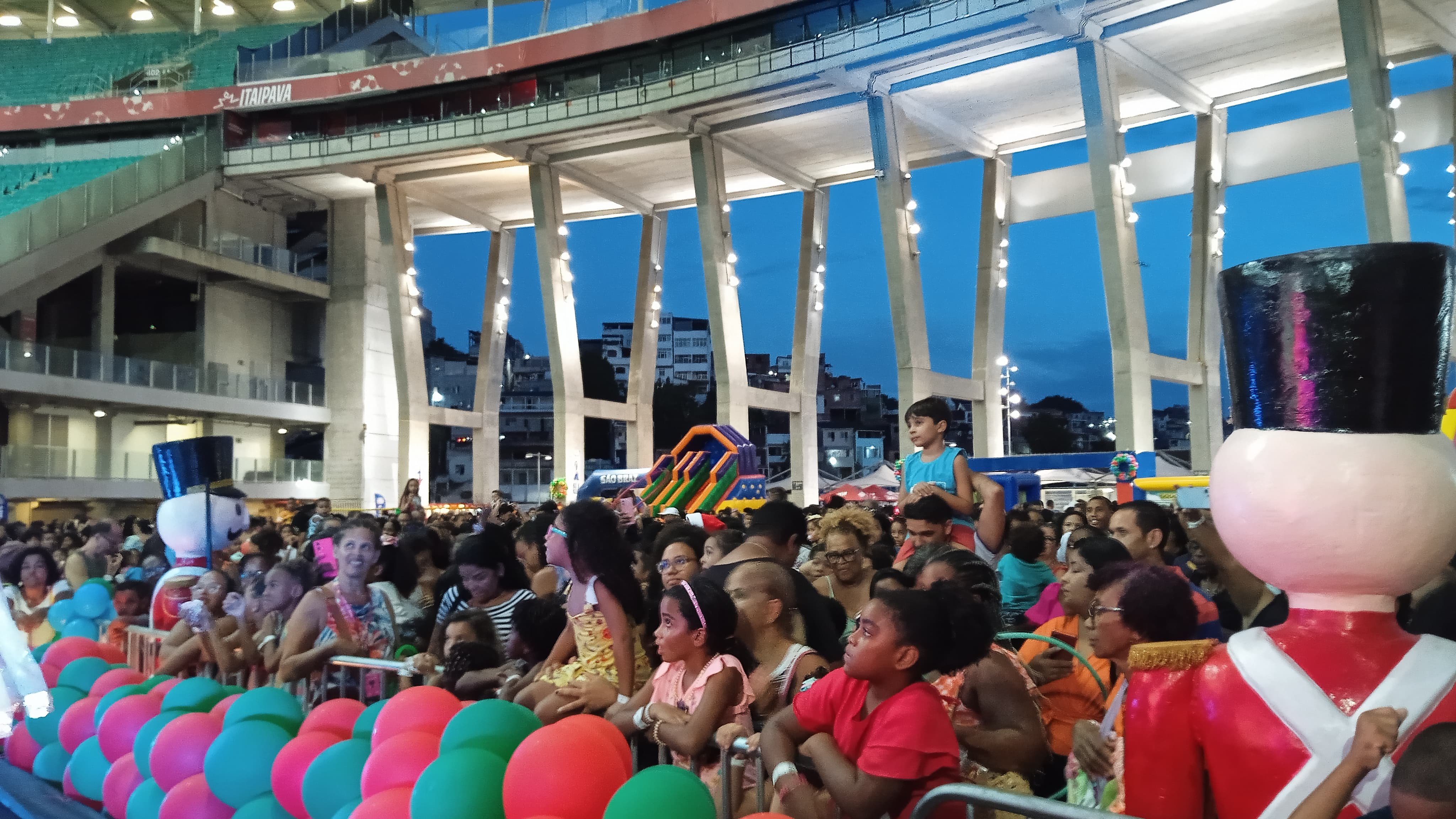Imagem de Fonte de Natal na Arena Fonte Nova reúne famílias em uma celebração de diversão e solidariedade