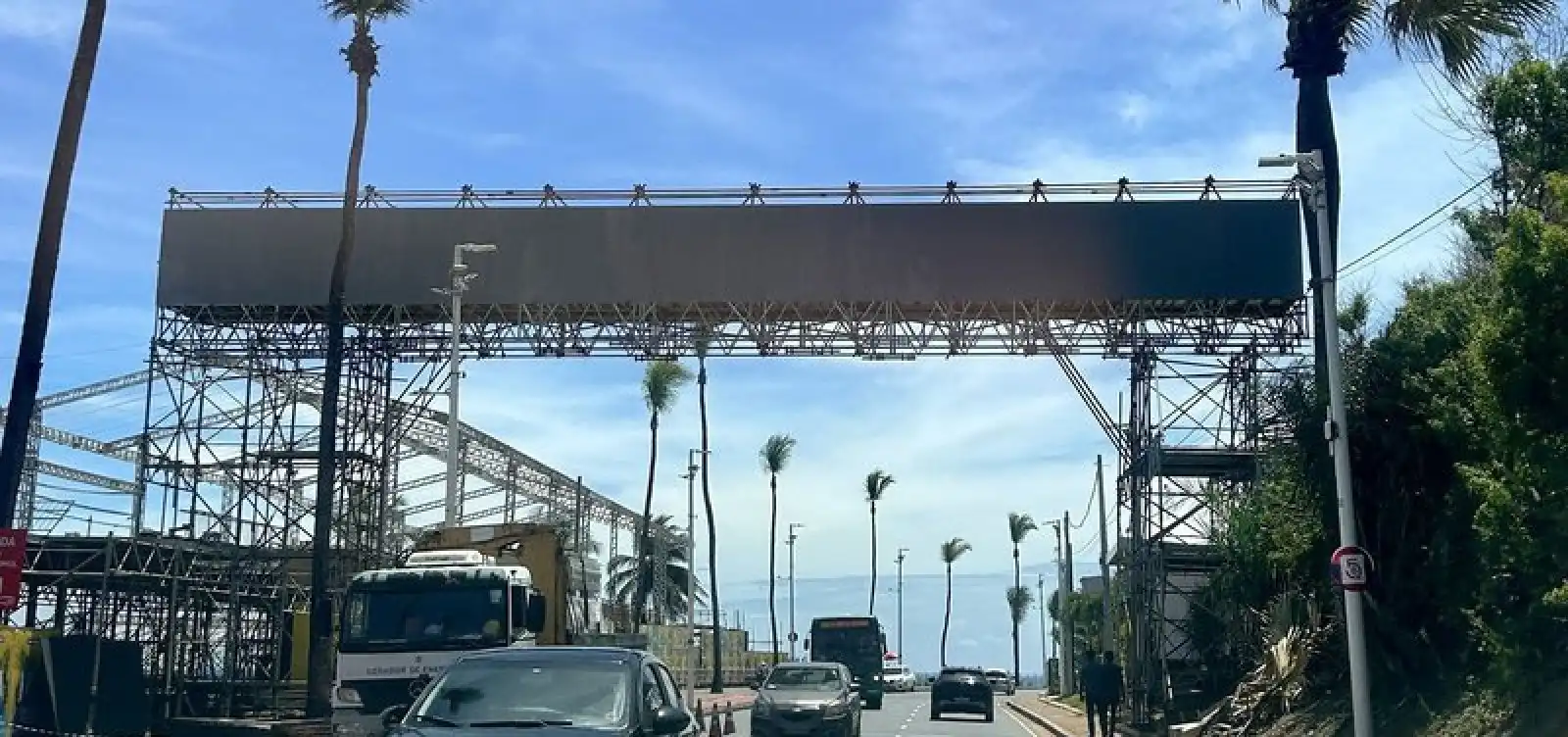 Imagem de Tribunal derruba liminar e autoriza implantação da passarela do apartheid em Salvador