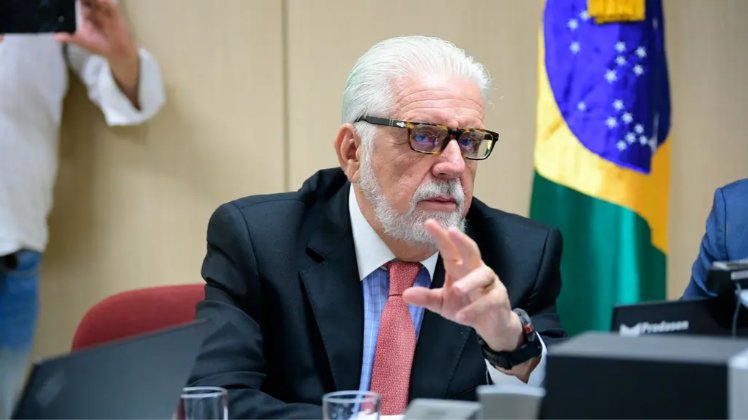 Imagem de Líder do governo se diz a favor de projeto alternativo à anistia aos condenados pelo 8/1