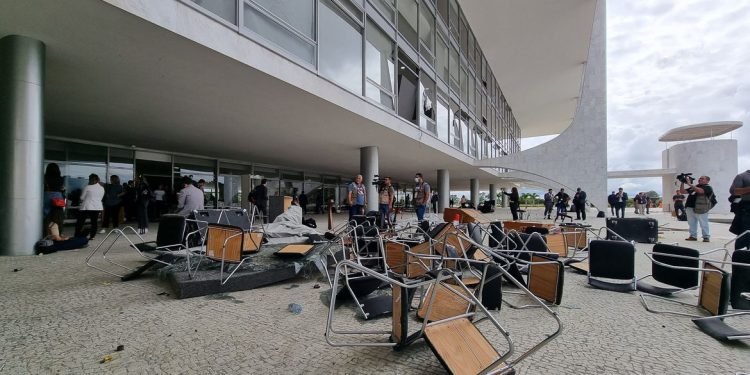 Imagem de MP do DF recomenda afastamento de comandantes da PM