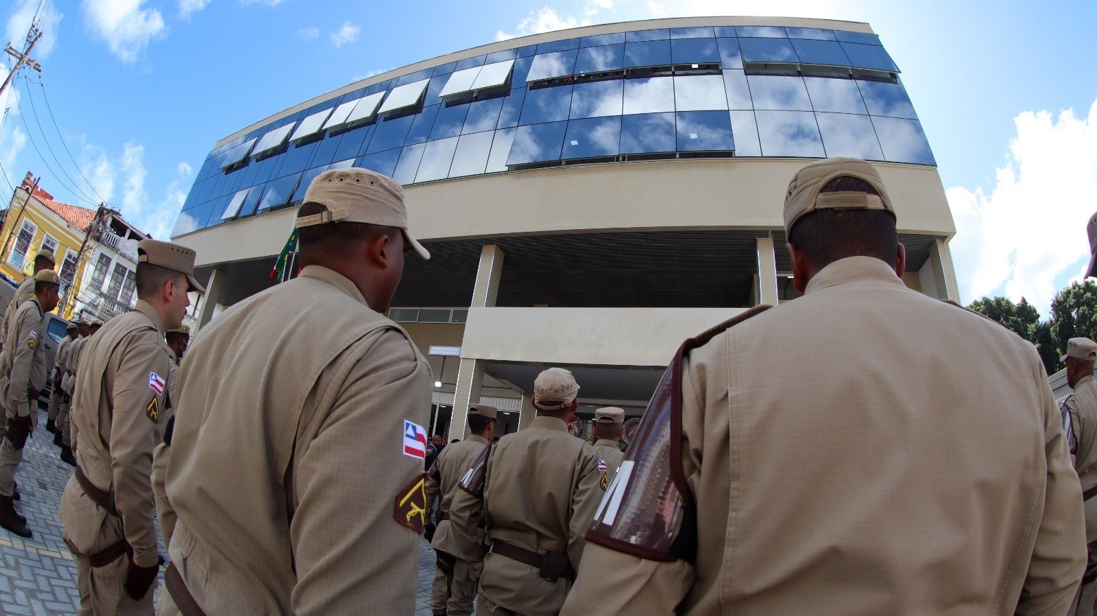Imagem de Com sete novos grandes comandos, PM ampliará atuação na capital e no interior da Bahia 