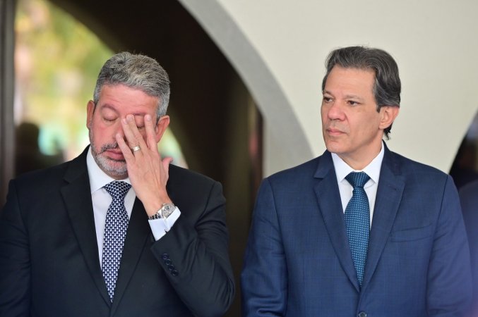 Imagem de Com Padilha e Rui Costa criticados por falhas na articulação, Congresso dá voto de confiança a Haddad