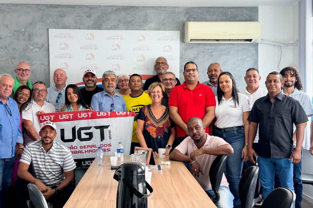 Imagem de UGT-BA recebe delegação sindical da Bélgica para troca de experiência