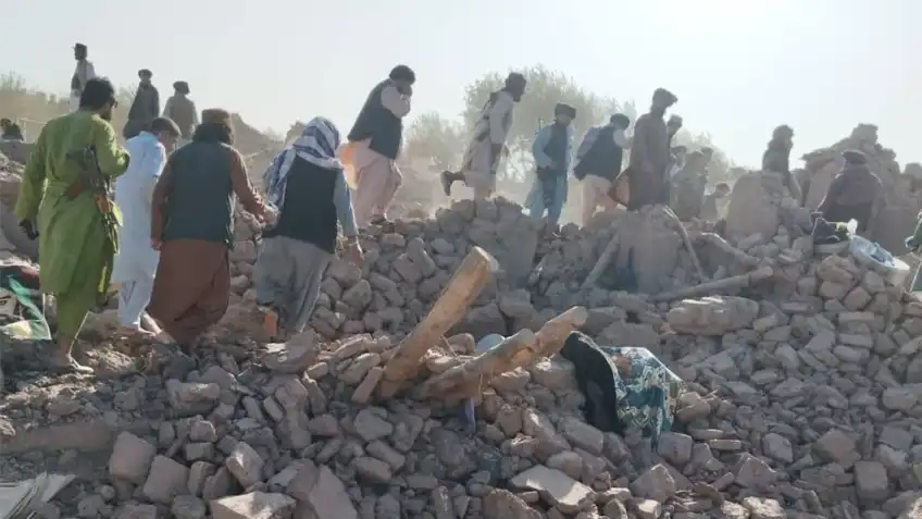 Imagem de Terremoto de magnitude 6,0 deixa mais de 800 mortos no Afeganistão