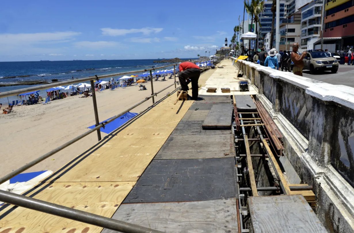 Imagem de Auditoria suspende embargo nas obras da passarela para ambulantes