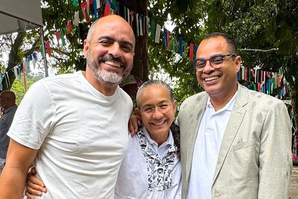 Imagem de Porta-voz estadual da Rede celebra retorno de Heloísa Helena ao Congresso Nacional