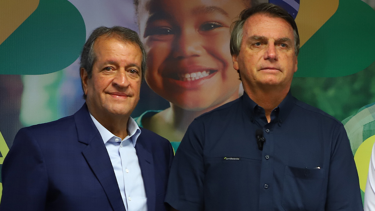 Imagem de O presidente do PL, Valdemar Costa Neto, afirmou nesta quarta-feira (3) que o partido apoiará o deputado federal Eduardo Bolsonaro (PL-SP) como candidato à Presidência da República em 2026, caso essa seja a escolha do ex-presidente Jair Bolsonaro (PL). A