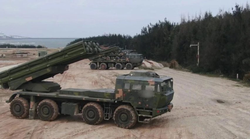 Imagem de China inicia exercícios militares nos arredores de Taiwan