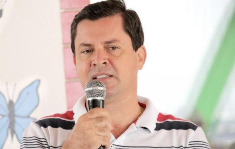 Imagem de Prefeito de Igaporã é acusado de desviar recursos de Convênios Estaduais e Programas Federais