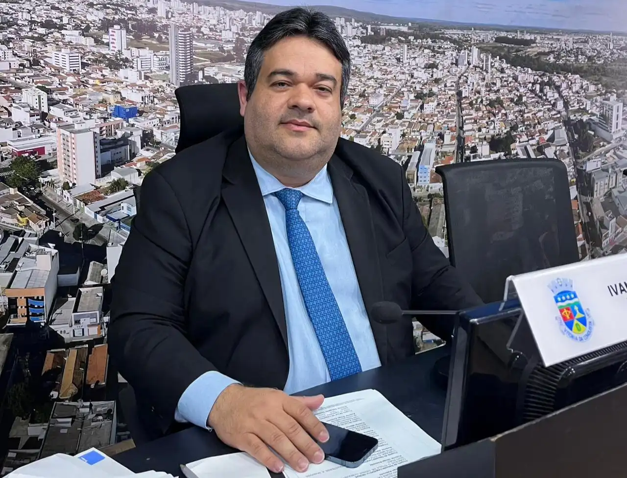Imagem de 'Sonhos não envelhecem', comemora Ivan Cordeiro após entrega de pavimentação nos distritos de Bate-Pé e Pradoso