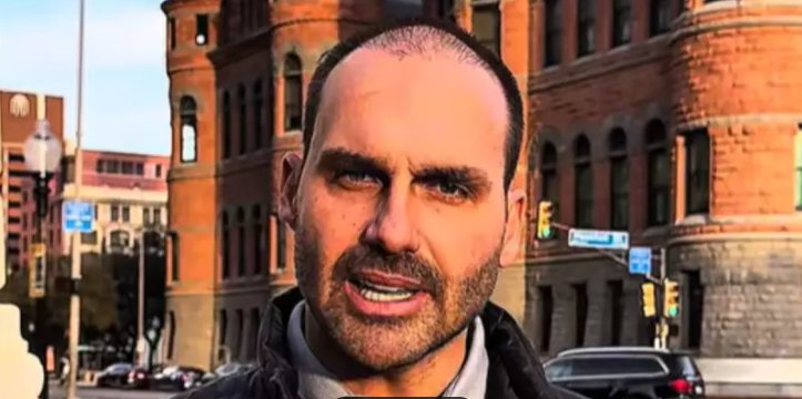 Imagem de Eduardo Bolsonaro formaliza pedido de licença da Câmara por 122 dias