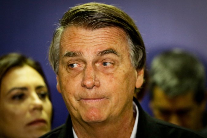 Imagem de TSE retoma julgamento de Bolsonaro com expectativa por pedido de vista