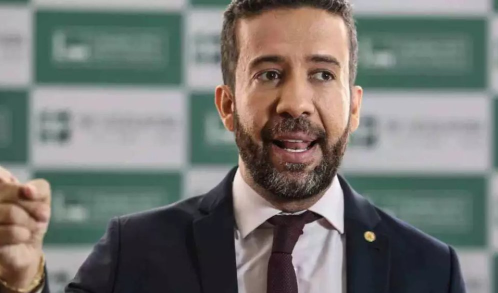 Imagem de Flagrante de ‘rachadinha’ gera ações e pedidos de cassação de Janones