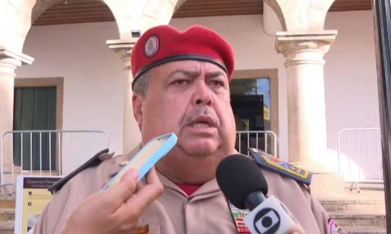 Imagem de Ex-comandante-geral do Corpo de Bombeiros da Bahia é aposentado com remuneração de R$ 71 mil após ser exonerado