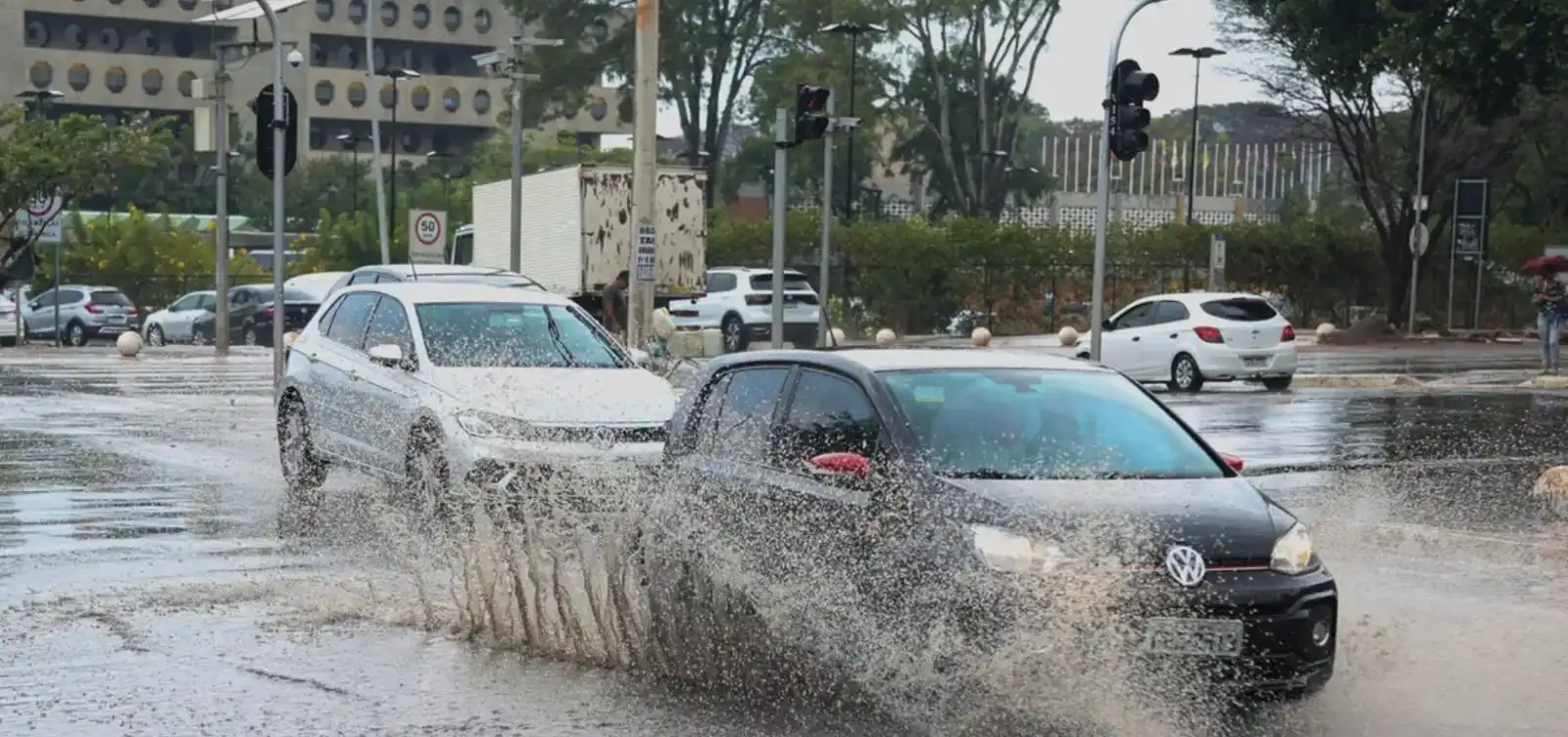 Imagem de Inema mantém alerta para chuvas em Salvador e litoral baiano neste domingo
