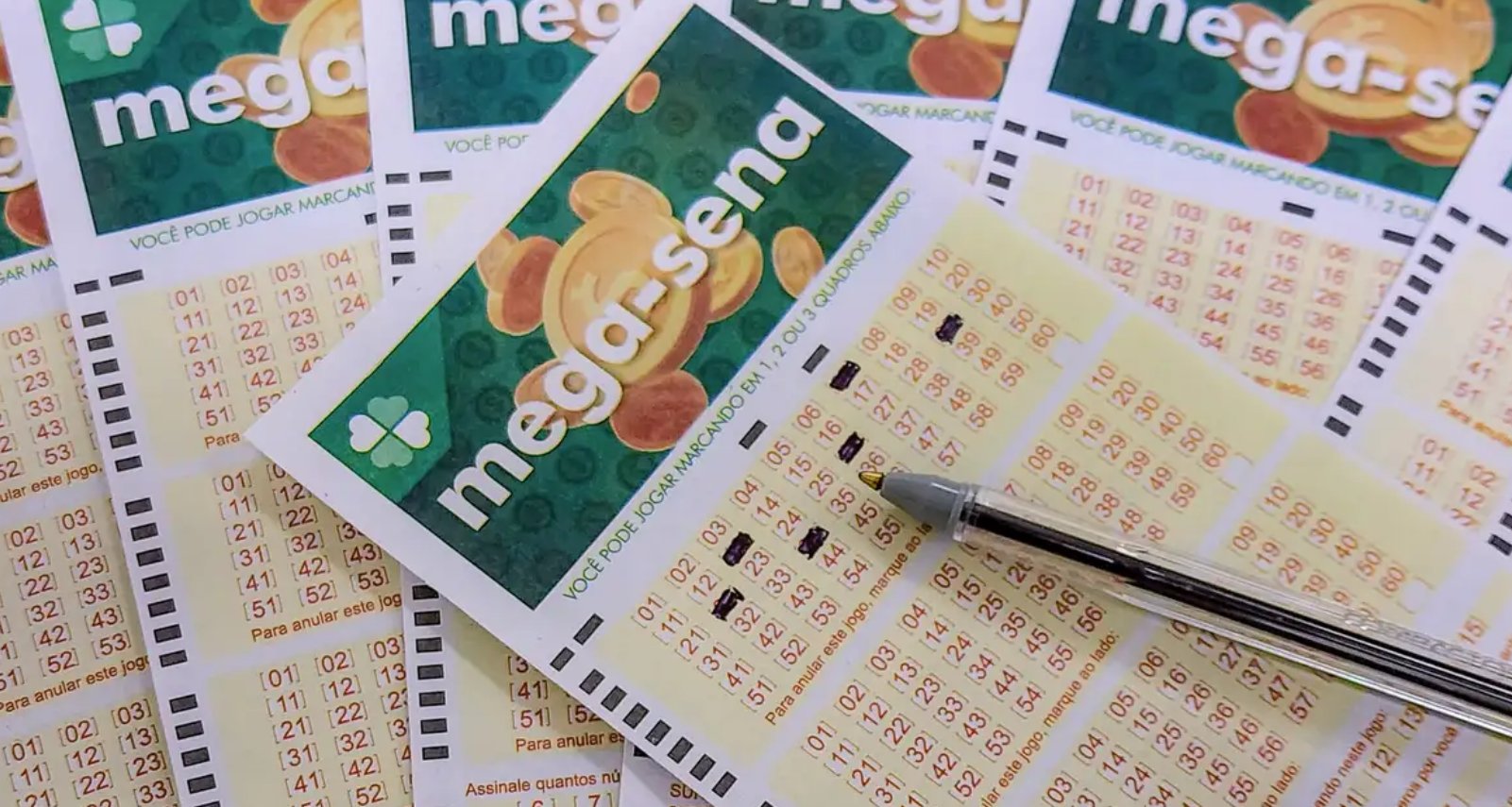 Imagem de Mega acumula e prêmio vai a R$ 135 milhões; veja dezenas sorteadas